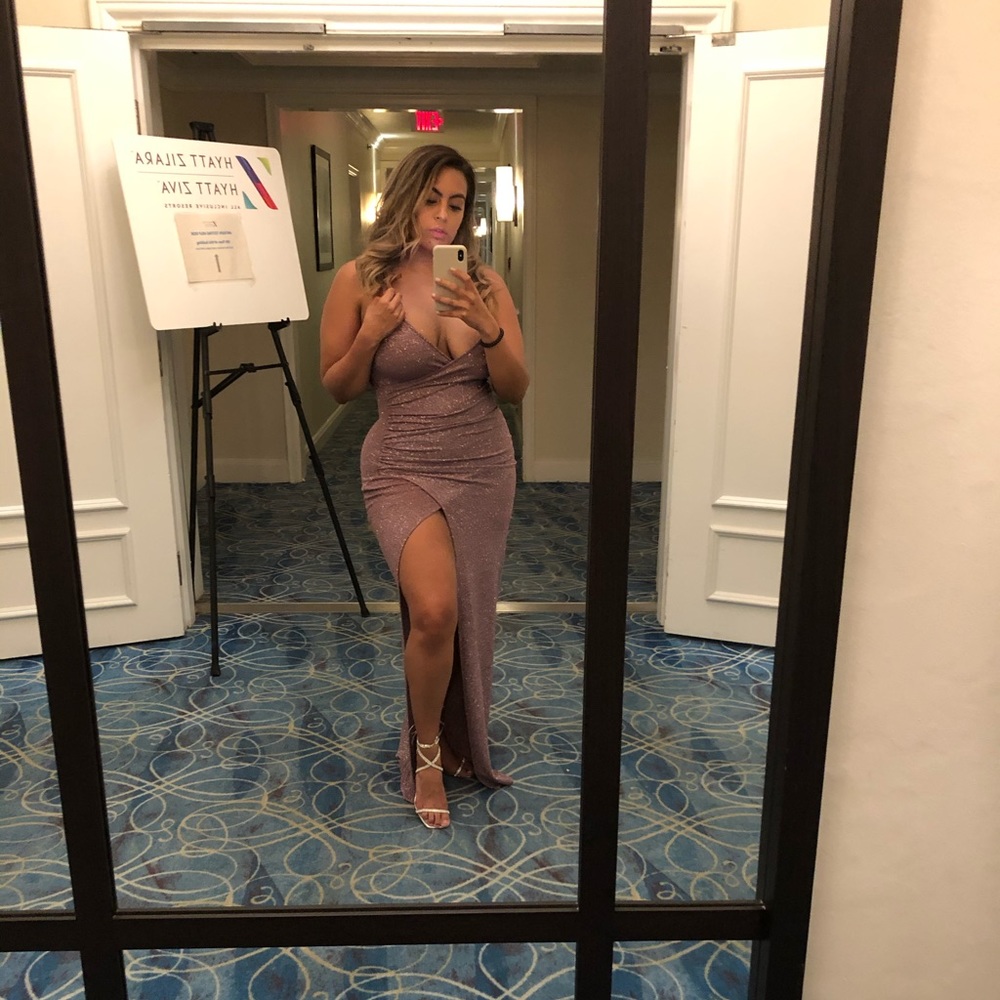 Dress - Picture 2 of 4